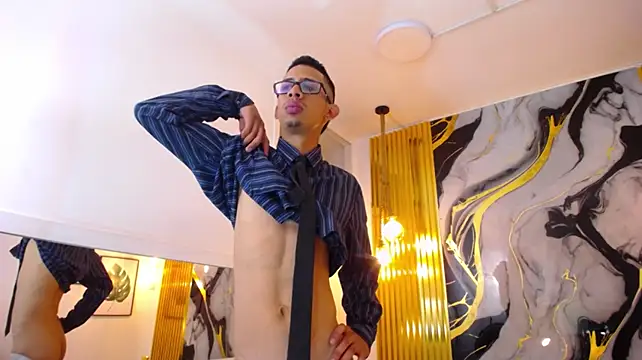 skyline_ryan live XXX chat
