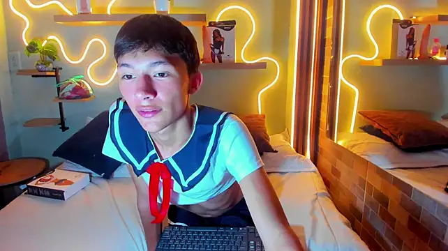 XXX chat uživo modela Alan_Madisson