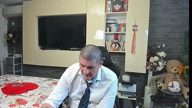 Czat XXX na żywo – SpartacusDaddy48
