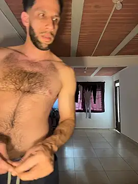 Chat +18 de Karim_mansur ao vivo