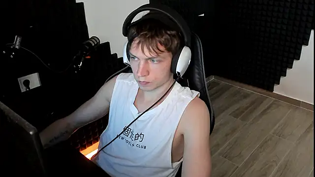 More_than_friend Live XXX Chat
