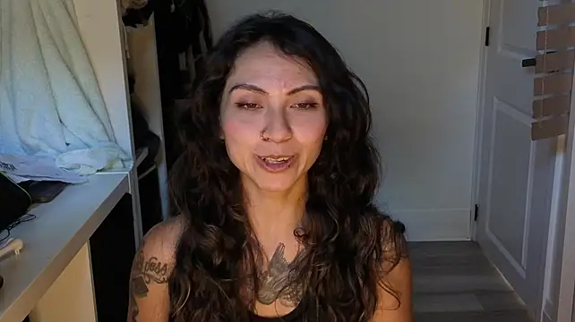 Živý XXX chat RebelRileyX