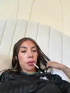 Chatroom XXX en direct de karolvegaa