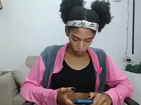 צ'אט XXX בשידור חי של angelamariebandary