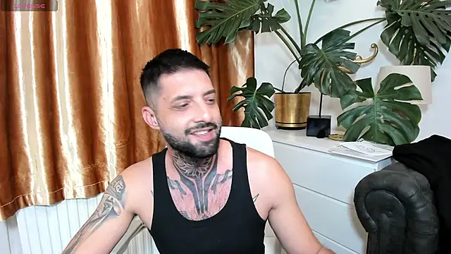 TommyDum Chat XXX live