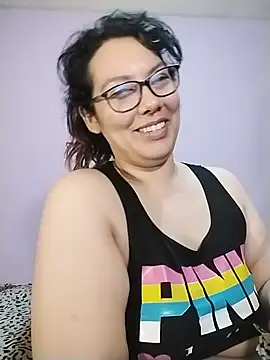 shio_26 XXX чат на живо