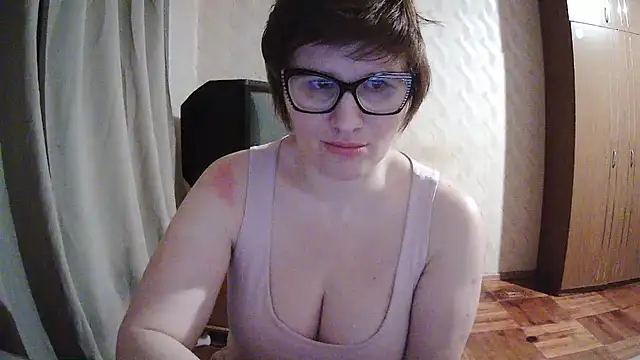 Jolinaha XXX чат на живо