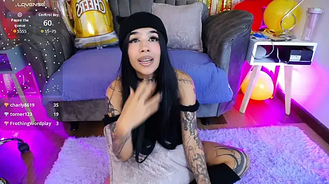 دردشة Raven_Wood الجنسية المباشرة