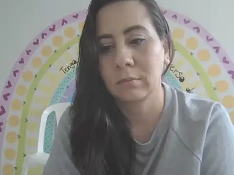 Онлайн чат XXX sophie_tyler1