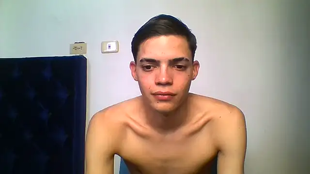 Онлайн чат XXX Latinos_2001