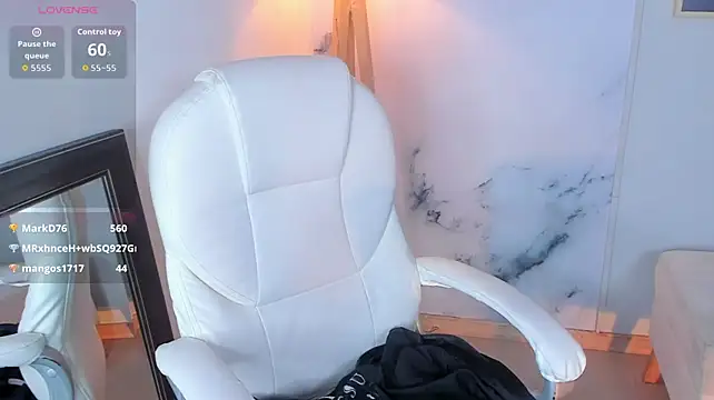 Chat +18 de gamora_evans ao vivo