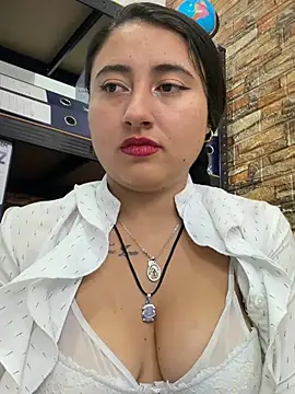 Chat +18 de _Sarah-Office1 ao vivo