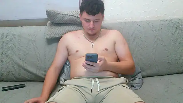miki_lav1 webkamerás műsora