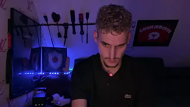 Cookieboy88 Adlı Modelin Canlı XXX Sohbeti