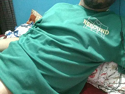 Živý XXX chat Precumboner