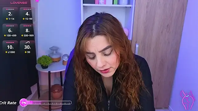 Lu_perez élő XXX-chatje