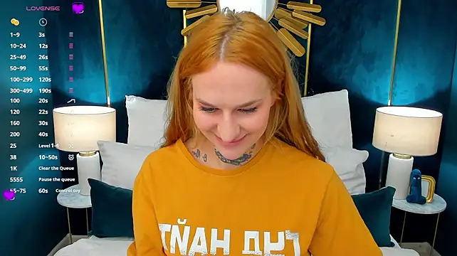 Онлайн чат XXX WowSarra