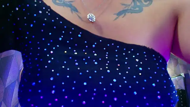 XXX chat uživo modela LiaHarryis