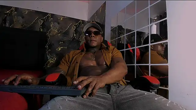 Ethancolt's Live XXX Chat