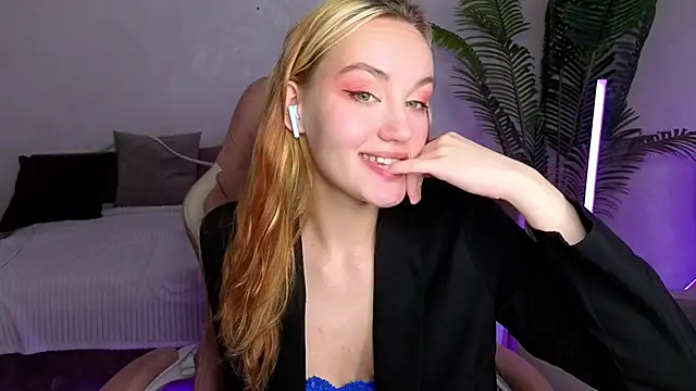 Chat +18 de Ida_FaneStain ao vivo