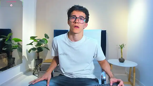 แชท XXX สดของ Austinbolt