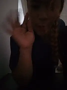 XXX chat uživo modela -Serena_