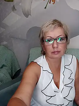 Czat XXX na żywo – EmilyFanks