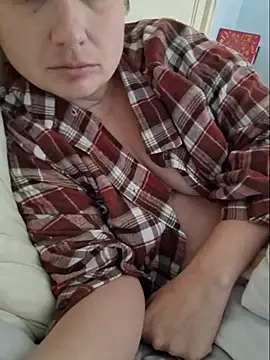 Chatroom XXX en direct de MrsRobinsonnn