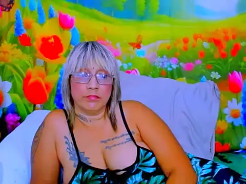 indianroxy 即時 XXX 聊天