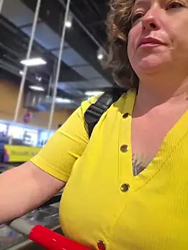 julimonroe XXX чат на живо