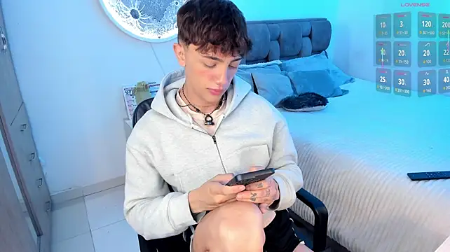 Timothy_ros Live XXX-Chat