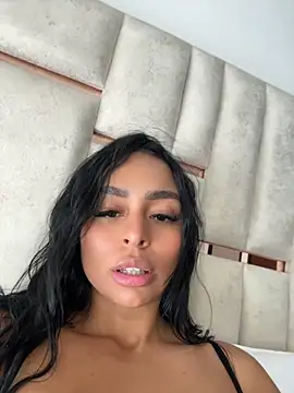 Alissssonferl_'s Live XXX Chat