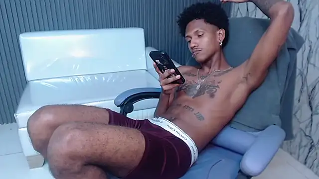ManSant Live XXX-Chat
