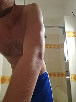 simo1097 Adlı Modelin Canlı XXX Sohbeti