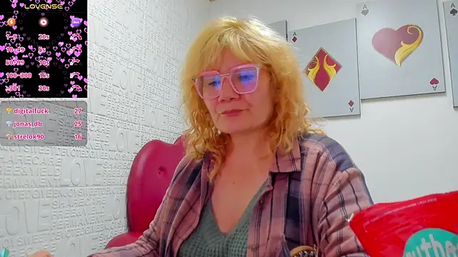 XXX chat uživo modela Salomeediaz_
