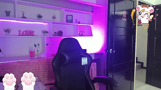 XXX chat uživo modela la_bommbastic