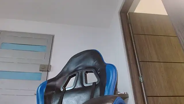 SexyBoy-Bigclit's Live XXX Chat
