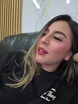 CelesteBlaze_'s Live XXX Chat
