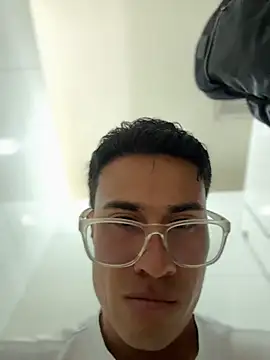 XXX chat uživo modela TavoHot_