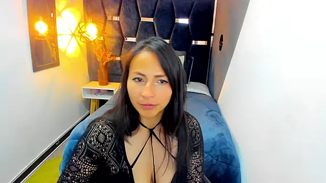 Chat XXX en directo de Chantal_fox__