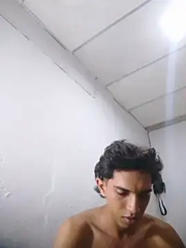 XXX chat uživo modela Noscay