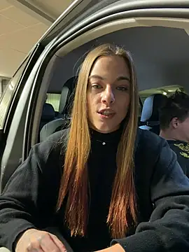 Chat XXX en directo de Luna_Lynn