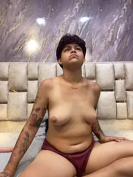 Sayd_tomboy Show in webcam