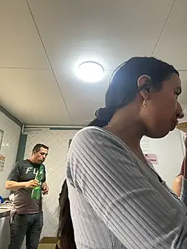 LilyRossi_'s Live XXX Chat
