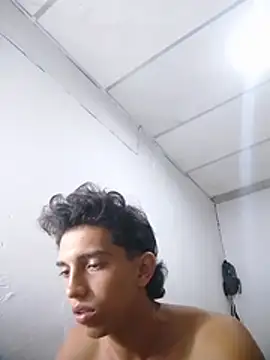Noscayn Live XXX chat