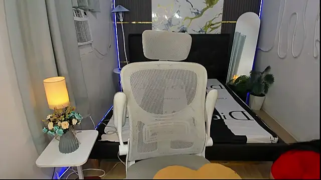 Alexa_therealhorsecockn Webbikameraesitys