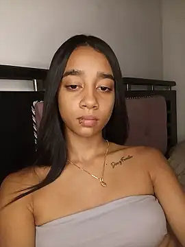Zoe_Sweett18 Chat XXX in diretta