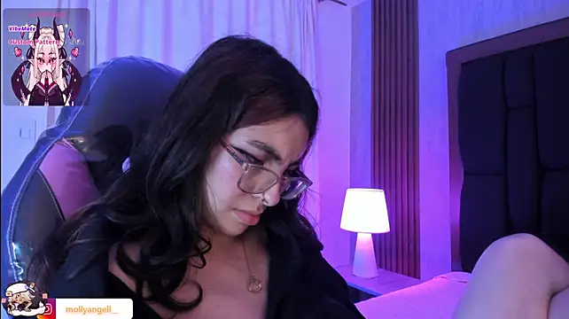 دردشة Molly_A الجنسية المباشرة