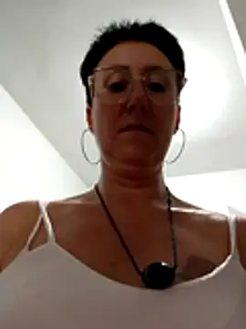 MILEIDE980 Live XXX-Chat