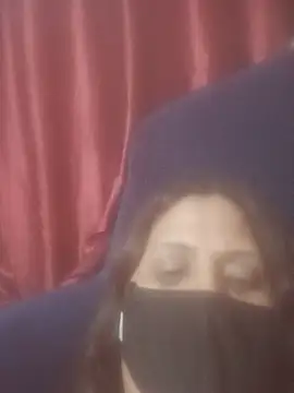 Golden_Desi Chat XXX in diretta
